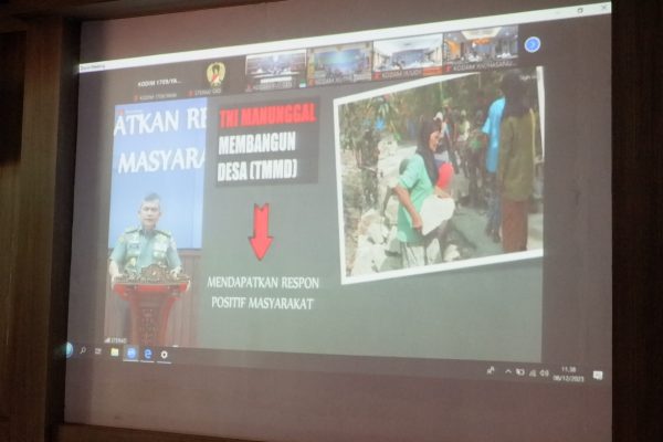 
					Rapurna TMMD ke-44 yang dibuka Aster Kasad Mayjen TNI Daniel Cardin secara virtual pada Rabu 6 Desember 2023. (KabarPapua.co/Ainun Faathirjal)