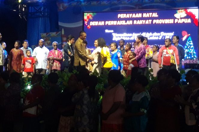 
					Suasana Natal bersama DPR dan Rakyat Papua di periode terakhir, Jumat 15 Desember 2023. (KabarPapua.co/Imelda)