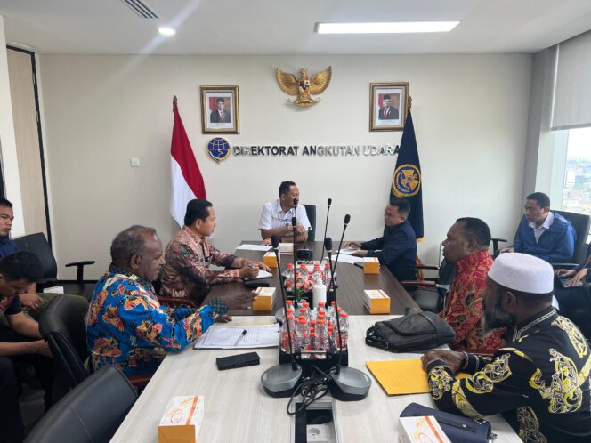
					Audiensi Pemkab Jayawijaya dengan Kementerian Perhubungan dalam rangka percepatan dan sinkronisasi layanan penerbangan (KabarPapua.co/Stefanus Tarsi)