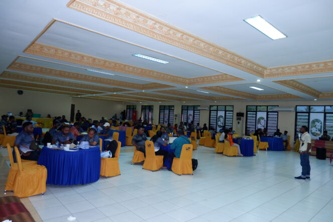 
					Suasana Bimtek Persiapan Pengawasan Pemungutan Suara di  Kepulauan Yapen, Kamis 1 Februari 2024. (KabarPapua.co/Ainun Faathirjal) 