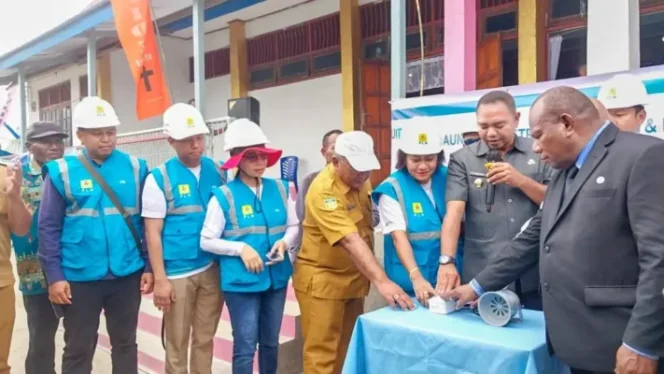 
					Peresmian listrik di 3 kampung di Kabupaten Jayapura. (Foto: Kominfo Jayapura)