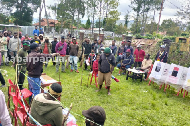 
					Pelaksanaan PSU di Distrik Wamena Kota, Kabupaten Jayawijaya, Papua Pegunungan, Sabtu 24 Februari 2024. (KabarPapua.co/Stefanus Tarsi)