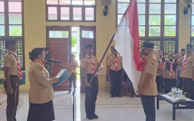 
					Pj Bupati Jayapura Triwarno Purnomo, ketika dilantik sebagai Ketua Majelis Pembimbing Cabang (Kamabicab) Gerakan Pramuka Kabupaten Jayapura masa bhakti 2019-2024. (Foto dok: LintasPapua.com)