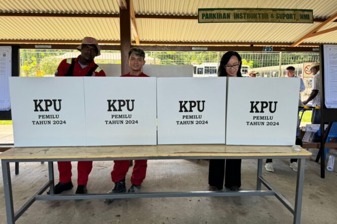 
					Suasana TPS Khusus Pekerja Freeport di area kerja dataran rendah sekitar LIP dan Kuala Kencana, Kabupaten Mimika. (Dok Freeport)