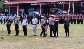 Polda Papua menggelar apel gelar pasukan Operasi Keselamatan Cartenz 2024 di Lapangan Satuan Brimob Kotaraja, Sabtu 2 Maret 2024. (KabarPapua.co/Imelda)
