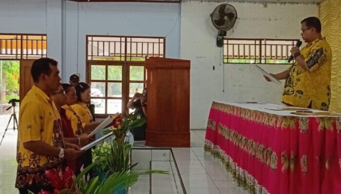 
					YPPK St Fransiskus Asisi Kota dan Kabupaten Jayaprua melantik 4 kepala sekolah, Kamis 14 Maret 2024. (KabarPapua.co/Natalya Yoku)