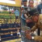 Penjabat Wali Kota Jayapura, Frans Pekey meresmikan SMA Negeri 7 Jayapura hasil merger 2 sekolah swasta, Senin 22 April 2024. (KabarPapua.co/Natalya Yoku)