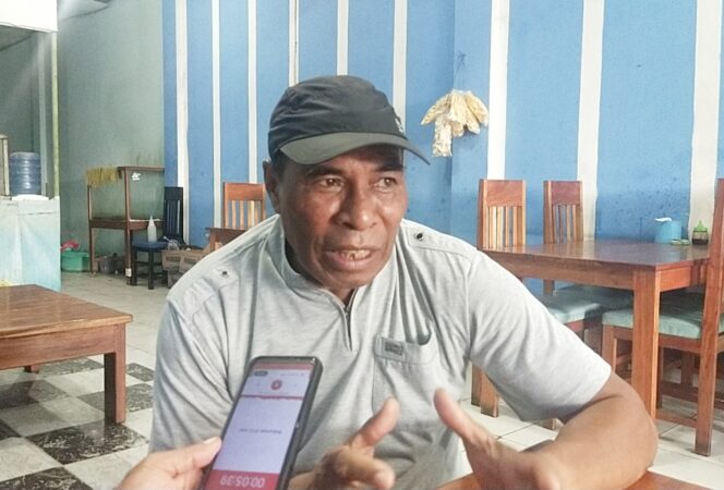 
					Ketua Dewan Adat Suku (DAS) Sentani, Orgenes Kaway. (KabarPapua.co/Alan Youwe)