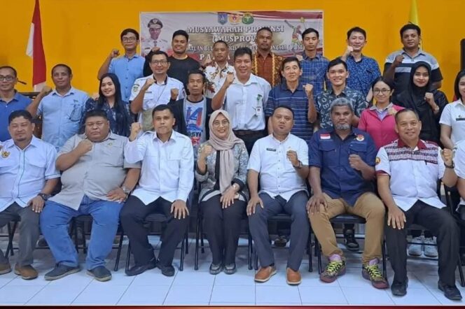 
					Foto bersama Pengurus Provinsi PBSI Papua Selatan. (KabarPapua.co/Abdel Syah)