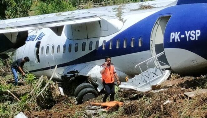 
					Pesawat Trigana Air tergelincir di Kepulauan Yapen. Foto: Polda Papua