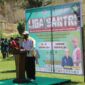 Ketua KONI Jayapura, Abisai Rollo membuka Liga Santri se-Kota Jayapura di Lapangan Pondok Pesantren Hidayatullah. (KabarPapua.co/Natalya Yoku)