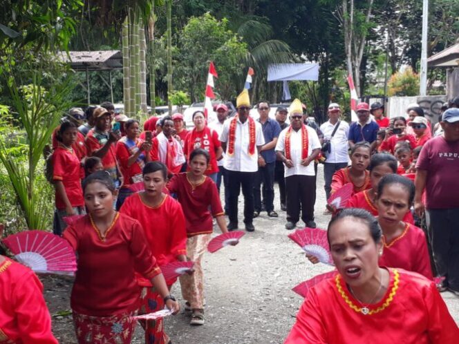 
					Kerukunan Ohoilim di Kabupaten Mimika untuk pasangan JOEL di Pilkada Miimika. Foto: Tim JOEL