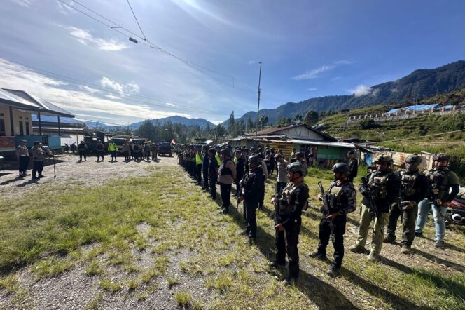 
					Polres Intan Jaya menggelar apel pasukan pengamanan kampanye terbuka Pilkada 2024. (Polda Papua)