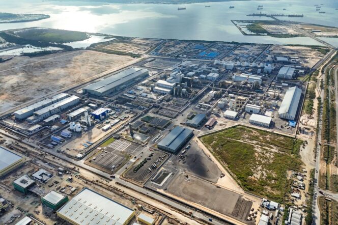 
					Foto udara smelter PT Freeport Indonesia di Kawasan Ekonomi Khusus Gresik. (Freeport)