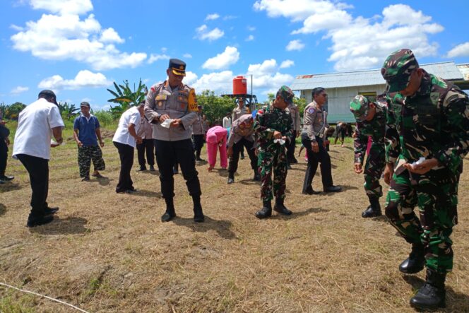 
					Polresta Jayapura Kota melaunching Gugus Tugas Polri Ketahanan Pangan di Koya Timur, Distrik Muara Tami, Rabu 20 November 2024. (Polda Papua)