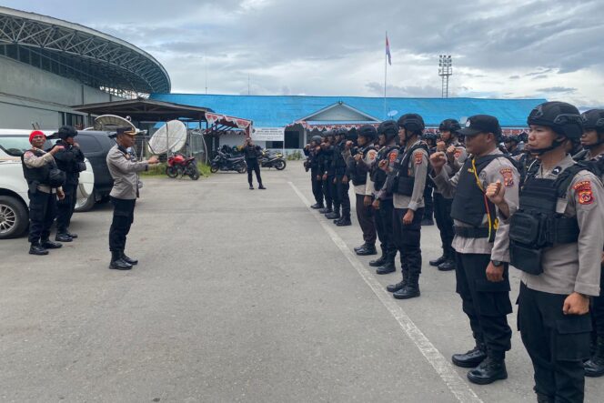 
					Pasukan BKO Polda Papua untuk pengamanan Pilkada Lanny Jaya tiba di Wamena. (Ist)