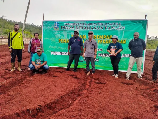 
					Berkat Dana Otsus, Petani di Distrik Kemtuk Dapat Bantuan Bibit hingga Pupuk Tanaman
