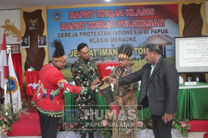 
					Pembukaan Raker Klasis dan Rapat Kerja Pelayanan Wadah Kategorial Klasis GPI di Kabupaten Merauke. (Ist)