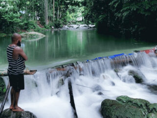 Wisata alam Air Terjun Kali Manainumi di Kabupaten Kepulauan Yapen, Papua. (IST)