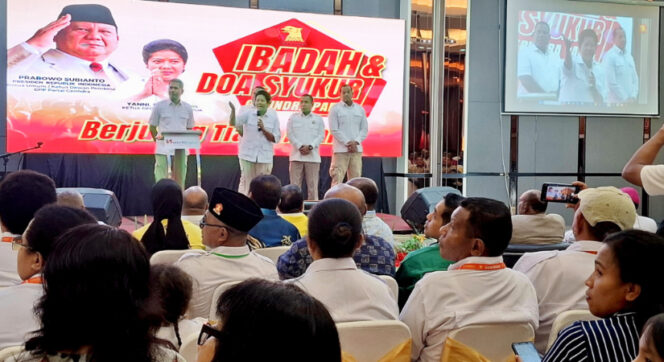 
					Suasana ibadah dan doa syukur bersama DPD Gerindra Papua. (KabarPapua.co/Imelda)