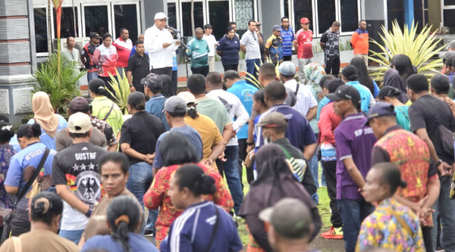 
					Apel gabungan peringatan Hari Lingkungan Hidup Sedunia. (KabarPapua.co/Ainun Faathirjal)

