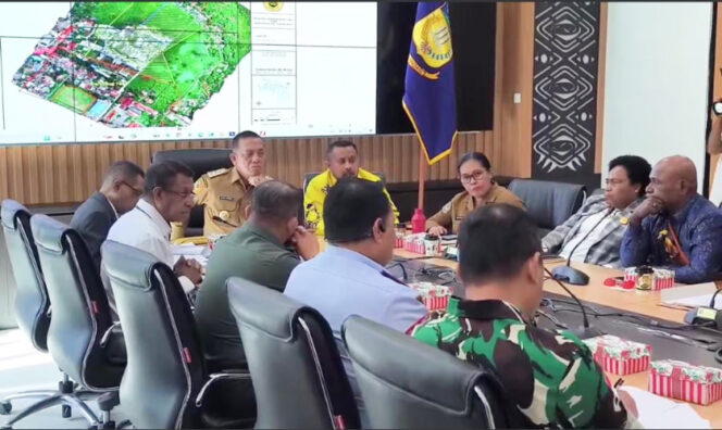 
					Suasana Rapat Persiapan Peresmian RS UPT Vertikal Papua bersama Forkopimda Provinsi Papua, Senin, 2 Juni 2025. (Foto dok IST)