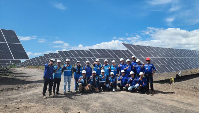 
					Kolaborasi antara PLN dan Medco dalam pembangunan PLTS Bali Timur berkapasitas 25 megawatt peak (MWp). PLTS ini menjadi salah satu proyek yang juga diresmikan oleh Presiden Prabowo Subianto pada Kamis 26 Juni 2025. Foto: PLN