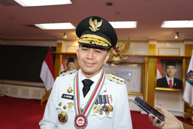 
					Penjabat Gubernur Papua, Agus Fatoni. Foto: Dian Mustikawati