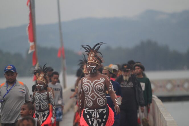 
					Festival Kampung Nelayan di Kota Jayapura. Foto: Natalya Yoku/KabarPapua.co