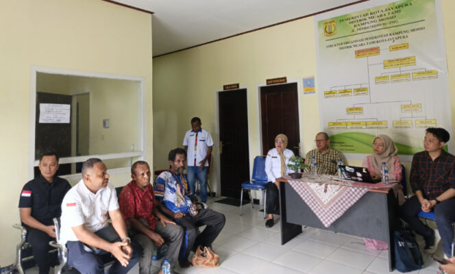 
					Forum diskusi pariwisata di perbatasan Papua dilakukan dengan pendampingan dari Institut Teknologi Bandung (ITB). Foto: PLBN Skouw