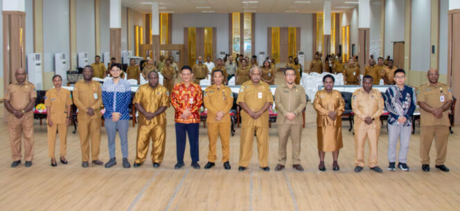 
					Diskominfo Provinsi Papua Tengah menggelar pembinaan penguatan ekosistem  siber dan sandi di Pemerintah Provinsi setempat, Selasa, 29 Juli 2025. Foto: Humas PPT