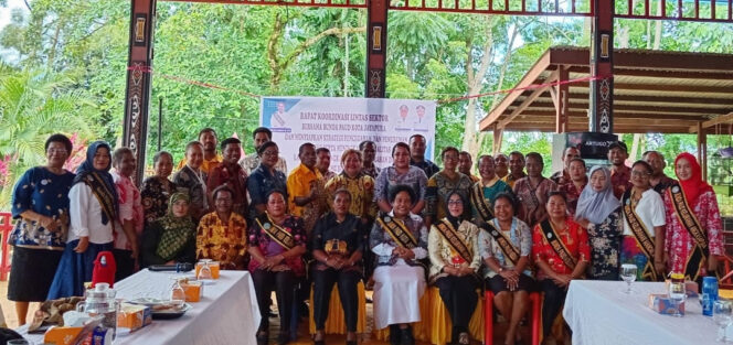 
					Pertemuan lintas sektoral Bunda PAUD Kota Jayapura. Foto: Natalya Yoku/KabarPapua.co