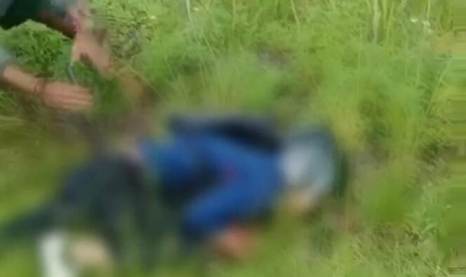 
					Jenazah Joy Jonathan Boroh (24) yang ditemukan tewas dengan luka tusukan di sekujur tubuhnya. Foto: Satgas Damai Cartenz. 