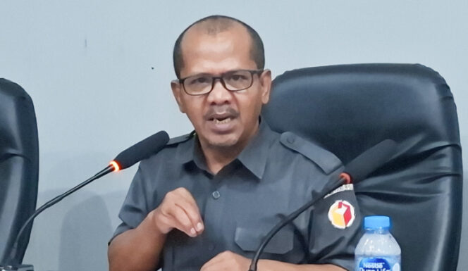 
					Ketua Bawaslu Provinsi Papua, Hardin Halidin. (KabarPapua.co/Imelda)