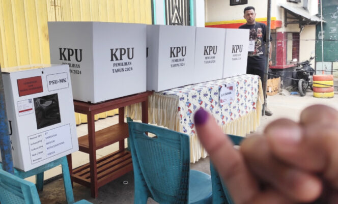 
					Salah satu TPS di Distrik Heram, Kota Jayapura. Foto: Katharina/KabarPapua.co