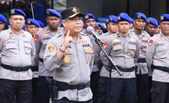 
					Wakapolda Papua, Brigjen Polisi Faizal Ramadhani saat pimpin apel gabungan. (Foto dok: Humas Polda Papua)