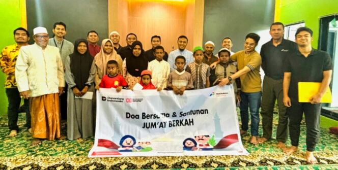 
					Santunan dari PT Pertamina Patra Niaga Regional Papua Maluku pada momen HUT ke 80 RI. Foto: Pertamina Papua Maluku