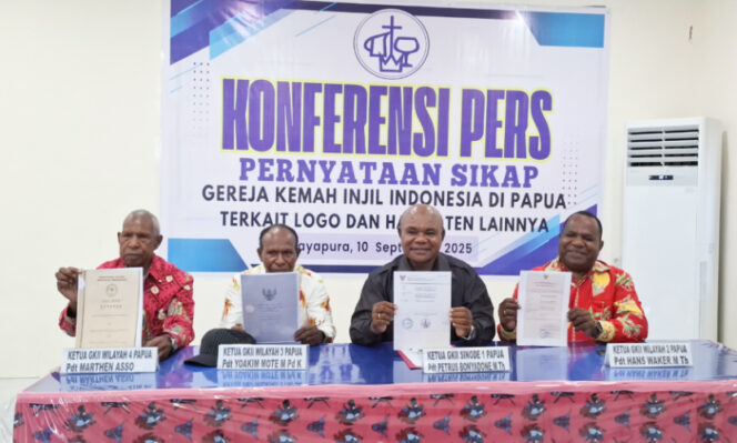 
					Pernyataan sikap GKII Papua saat memberikan keterangan pers. (KabarPapua.co/Imelda)
