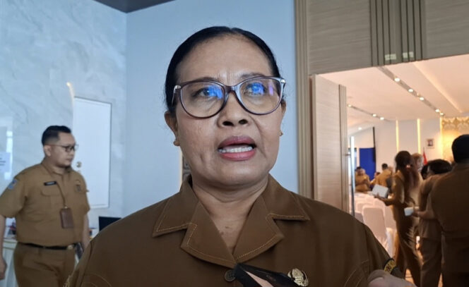 
					Penjabat Sekda Provinsi Papua, Suzana Wanggai. (KabarPapua.co/Imelda)
