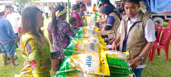 
					Gerakan Pangan Murah  Pemprov Papua yang dilakukan di 8 kabupaten dan 1 kota. Foto: Diskominfo Papua.