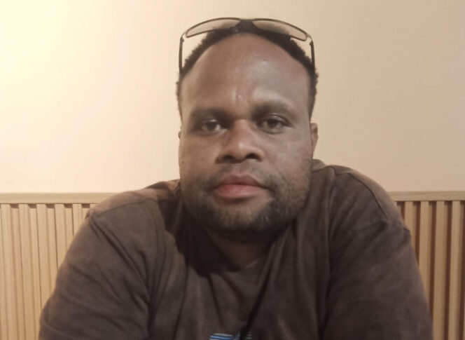 
					Tokoh pemuda Papua sekaligus mantan Ketua Badan Eksekutif Mahasiswa (BEM) Universitas Cenderawasih (Uncen), Yops Itlay. Foto: pribadi.