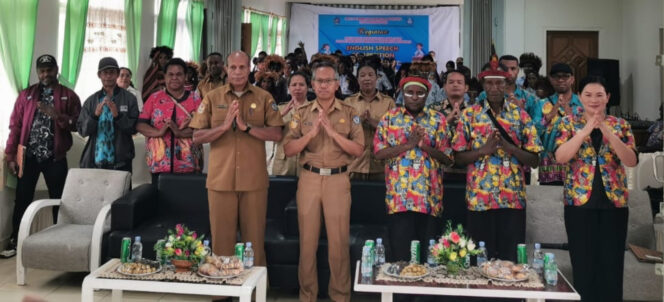 
					Dinas Pendidikan melakukan pembinaan minat, bakat dan kreativitas siswa sekolah se-Kabupaten Jayawijaya. Foto: Agris Wistrijaya/KabarPapua.co