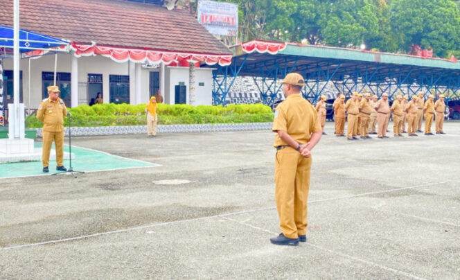 
					Gelar Apel Perdana, Penjabat Bupati Siriwa minta OPD dapat selesaikan persoalan 2024. (Foto dok: jayapurakab.go.id)