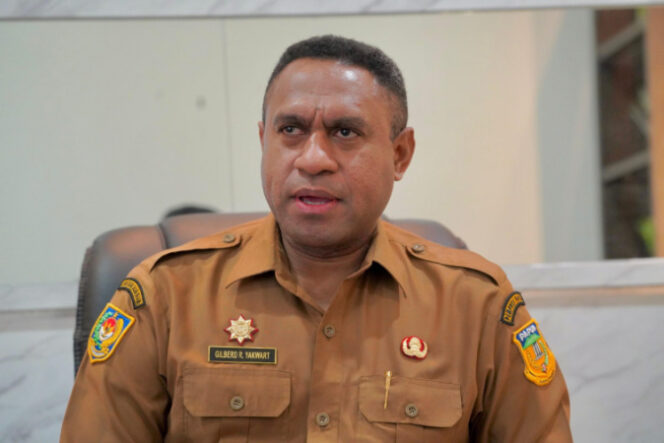 
					Asisten I Bidang Pemerintahan Umum Sekretariat Daerah Kabupaten Jayapura, Gilberd R. Yakwart. (Foto dok: jayapurakab.go.id)