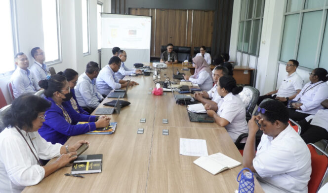 
					Suasana bimtek Implementasi KKPD, KKI segmen pemda yang digelar Pemkot Jayapura bersama Bank Papua. (KabarPapua.co/Natalya Yoku)