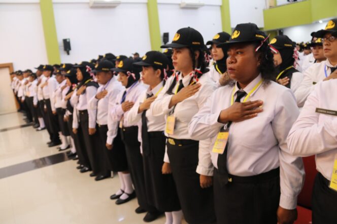 
					CPNS dan PPPK Pemkot Jayapura yang akan mengikuti diklat prajabatan. Foto: Natalya Yoku/KabarPapua.co 