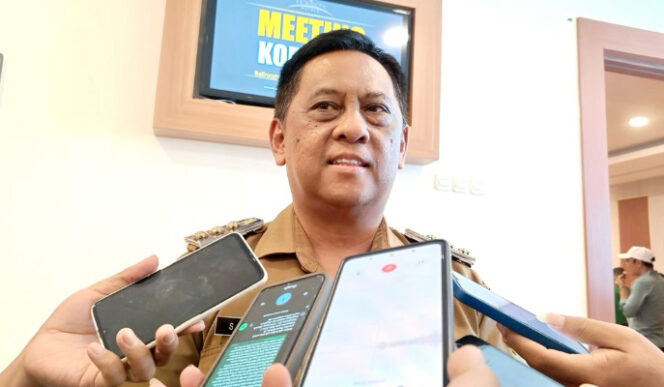 
					Penjabat Bupati Jayapura, Semuel Siriwa. (Foto dok: jayapurakab.go.id)