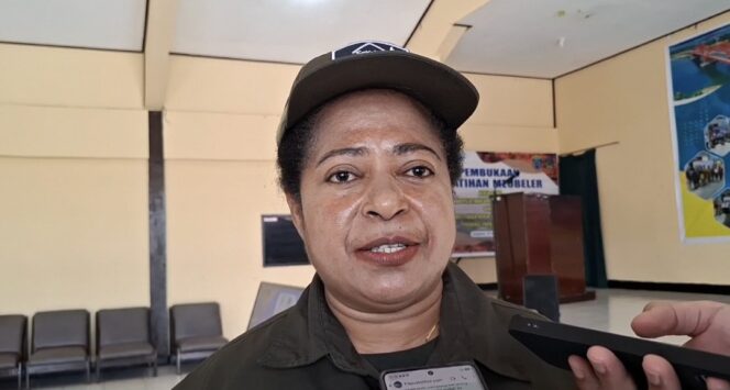 
					Kepala Sekolah Skema Rintisa 1C, Abigael Kalami. Foto: Imelda/KabarPapua.co