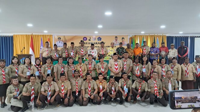 
					embukaan Musyawarah ke-V Kwartir Cabang Gerakan Pramuka Jayawijaya Tahun 2025 di Sasana Wio, Kantor Bupati Jayawijaya, Kamis 2 Oktober 2025. Foto: Agris Wistrijaya/KabarPapua.co