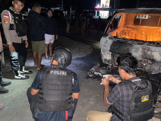 
					Olah TKP lokasi penikaman sopir rental, Bahar di Dekai, Yahukimo. Foto: Humas Polda Papua